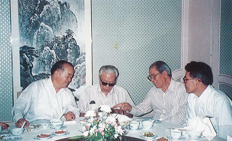 【嘉德春拍】南洋侨领的翰墨情缘—映华楼旧藏书画,书画,嘉德,南洋,侨领,翰墨情缘,华楼旧藏,周颖南,丰子恺,设色纸本,新加坡