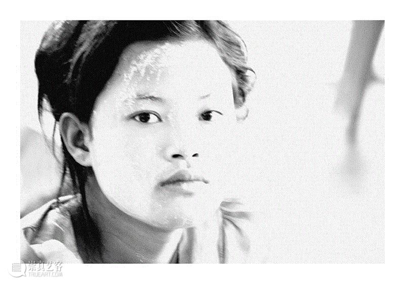 亚历克·冯·巴根，Her 她，2018 图片：狮语画廊,狮语画廊新展“独白·无界”|人类的“苦痛”依然存在,顾铮,狮语画廊,亚历克·冯·巴根,MSF,无国界医生组织