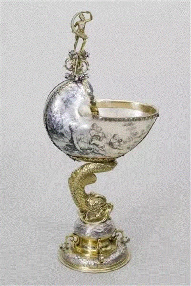 德国，大概是布雷斯劳，17世纪中叶，由Cornelis Bellekin贝壳雕刻，镀银。J. Pie