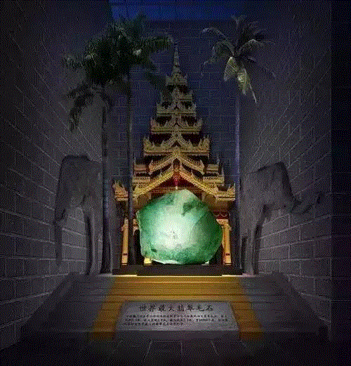 这座小城，为何被称为“散落边地的一部汉书”？,小城,边地,汉书,腾冲,云南,原乡,当地,少数民族,大陆,缅甸
