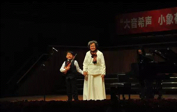 一曲《梁祝》成绝响，人间再无巫漪丽！,巫漪丽,梁祝,绝响,音乐,钢琴,新加坡,钢琴家,天堂,琴声,逝者