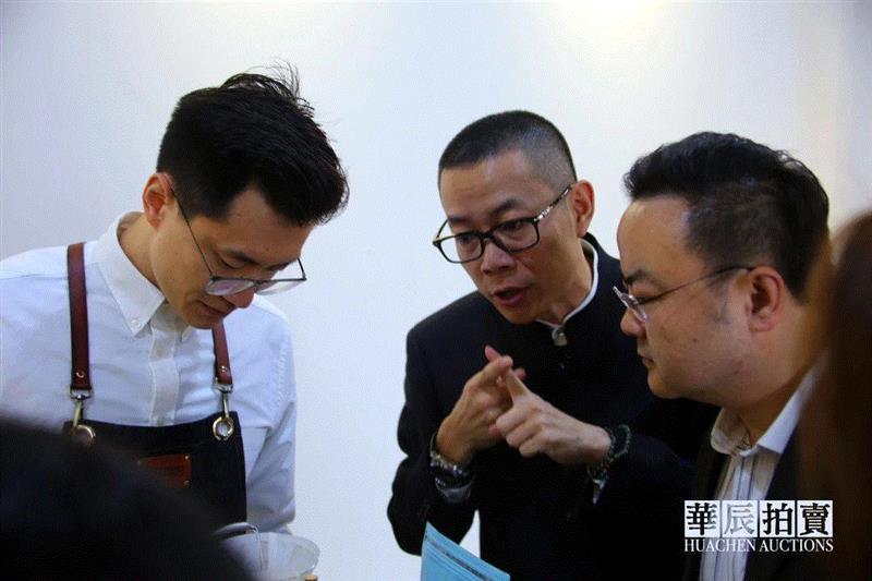 华辰拍卖新场景,咖啡品尝拍卖会第一场成功举办,拍卖会,华辰,公益,云南,产区,咖啡豆,本土,祖榕,女士,哥伦比亚