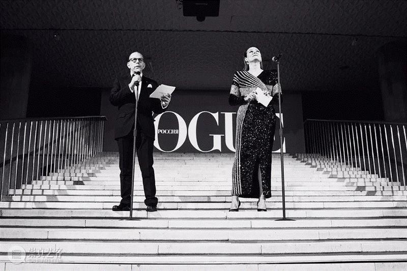 俄罗斯Vogue20周年晚宴，超酷空间视觉装置,装置,俄罗斯,Vogue,本文,古奇文创,原作者,嘉宾们,灯光,视频,Sveta