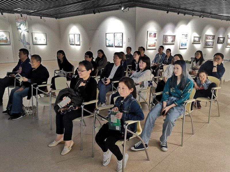 美博美术馆 | “陌上春来缓缓归”系列活动：艺术家王大志带你游花观景,王大志,美博美术馆,电话,路线,多年来,人孔,导览,笔墨当随时代,小趣味,气质