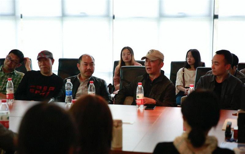 研讨会现场       ,隔阂 | 张智康个展研讨会整理实录,张智康,隔阂,研讨会,实录,纸本,西南民族大学,西南民族大学艺术学院,油画,杨帆,许永康