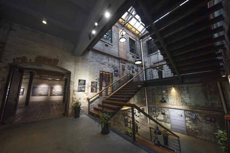 应小杰油画与摄影展即将精彩亮相,油画,应小杰,摄影展,八号桥,粮仓,雅鲁藏布江,黄浦江,苏州河,恒河,西藏