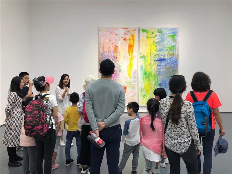 馆长导览 | 华侨城盒子美术馆公教活动招募,导览,华侨城盒子美术馆公教,风格派,美术馆,华侨城,公教,华侨城盒子美术馆,刘可,绘画,丙烯