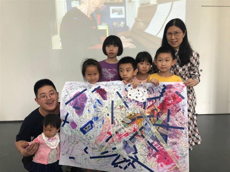 馆长导览 | 华侨城盒子美术馆公教活动招募,导览,华侨城盒子美术馆公教,风格派,美术馆,华侨城,公教,华侨城盒子美术馆,刘可,绘画,丙烯