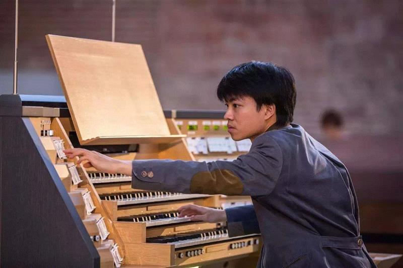 尽管热烈，尽管恬静——周善祥的“音乐考古”,周善祥,音乐考古,音乐,布伦德尔,钢琴家,作曲家,数学,纪录片,天才,音乐会