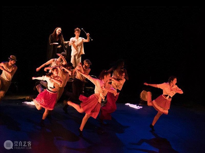 福利时间 | 瑞士总体戏剧史诗《生活万岁》亚洲首演,戏剧,生活万岁,瑞士,福利,亚洲,剧团,戏剧节,舞蹈,法国,阿维尼翁戏剧节