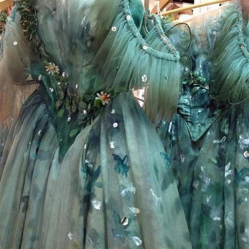 服饰丨比梦还美的芭蕾舞裙，美过花团锦簇的春天！,芭蕾舞裙,服饰,美的,上方,右上,小编,朋友圈,花团锦簇,心情,舞台