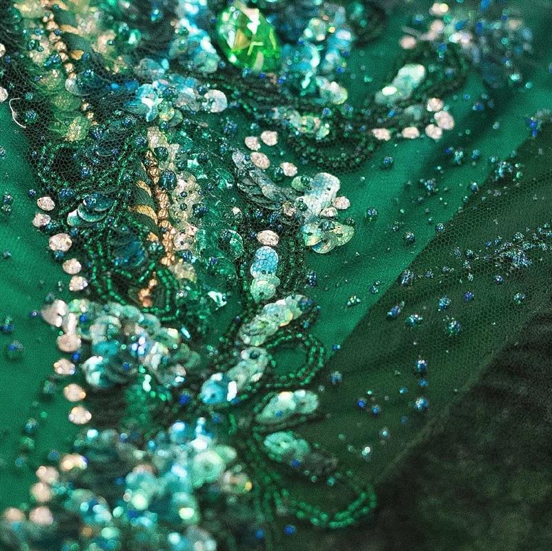 服饰丨比梦还美的芭蕾舞裙，美过花团锦簇的春天！,芭蕾舞裙,服饰,美的,上方,右上,小编,朋友圈,花团锦簇,心情,舞台