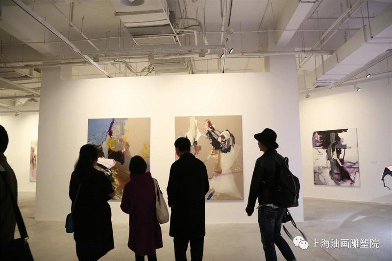 （摄影、编辑：周雨亭）,【上海油雕院 l 展览】“复调——帕维尔&王劼音”今日开幕,帕维尔,王劼音,复调,上海油画雕塑院,捷克,捷克共和国,大桥,上海油画雕塑院美术馆,理查德,卡尔帕奇