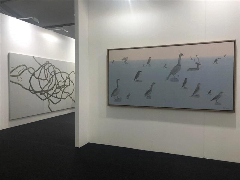 ▲“吴笛笛个展”展览现场,国家美术·展讯丨吴笛笛个展,吴笛笛,展讯,植物,竹子,石头,苔藓,藤蔓,树木,图案,绘画