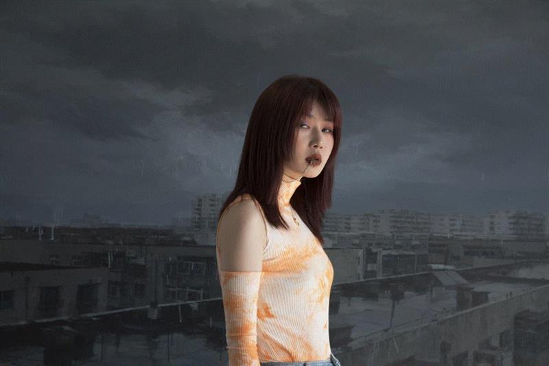 我在,约 | 来画廊肆无忌惮的拍、拍、拍,马胤鑫,白云,油彩,约翰,美术馆,白色,一句话,地点,边框,豆瓣