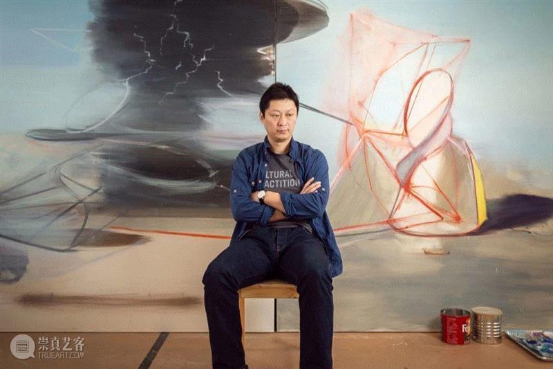 贾蔼力在他纽约的工作室里，2019。图片：Taylor Dafoe,artnet news报道 | 贾蔼力：绘画是对精神的细心呵护,贾蔼力,news,高古轩,工作室,绘画,Gagosian,Dafoe,March,April,inches