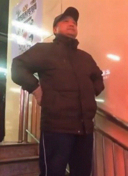 女孩凌晨2点发朋友圈：夜深了，还有人惦记我···,女孩,朋友圈,女儿,爸爸,父亲,老爸,钢铁侠,视频,小朋友,舞蹈