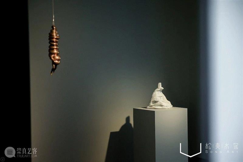 松美术馆展览现场,“如果我能使一颗心免于哀伤，就不虚此生”,一颗心,此生,路易丝,蜘蛛,布尔乔亚,工作室,向京,豪瑟,Hauser,Wirth