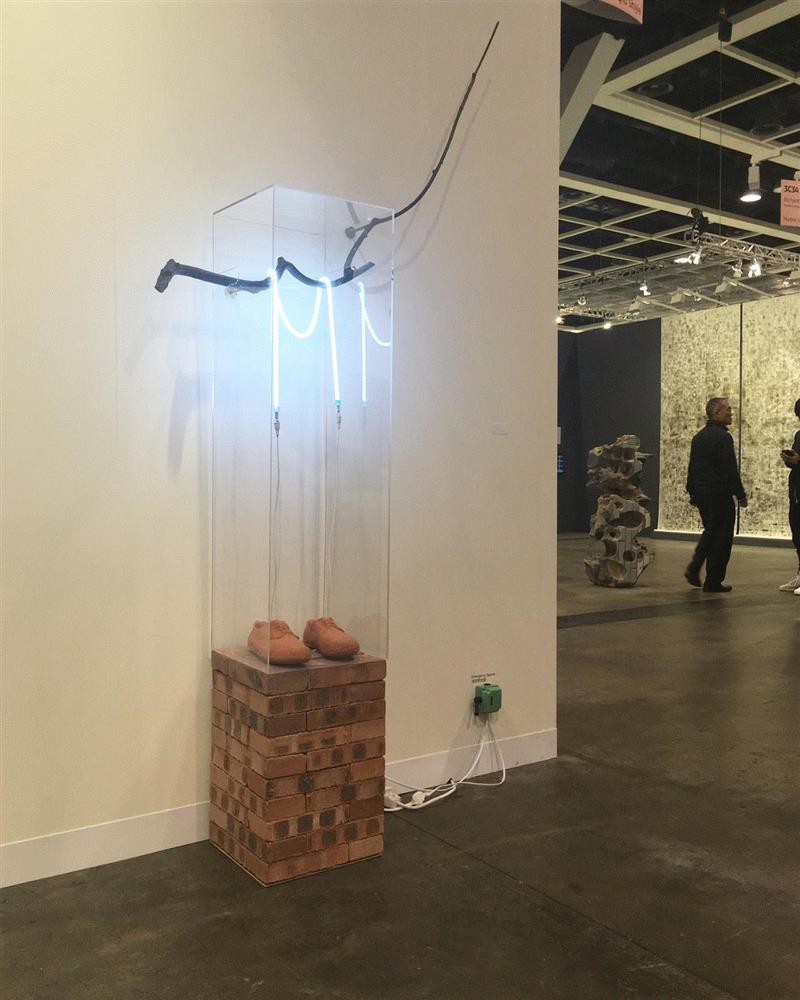 Mr. M   M先生,【现场】香港巴塞尔艺术展 I 拾萬空间展位 3C42,展位,香港巴塞尔艺术展,仇世杰,SHIJIE,798艺术区,Sat,Dimensions,不锈钢,涂料,北京市朝阳区