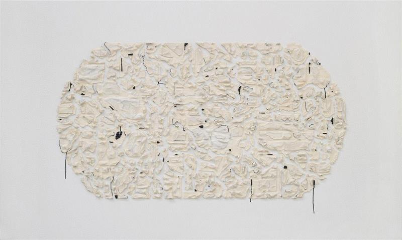 洪浩，有边之世界五，2017，美纹纸、塑形材料、画布，150x250cm ? 洪