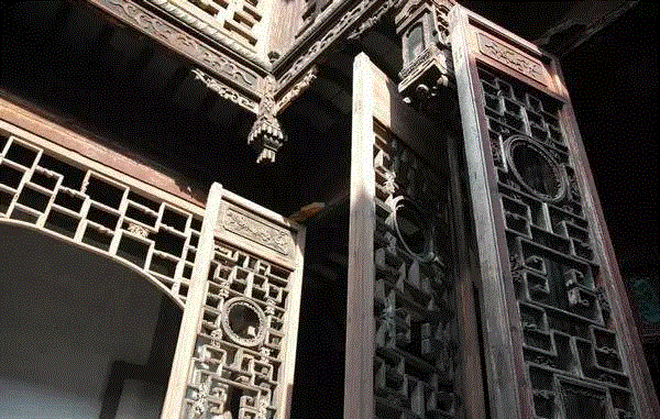 中式老房：匠心之美，叹为观止,匠心,老房子,上方,古人,心血,纹样,人物,花鸟,飞檐
