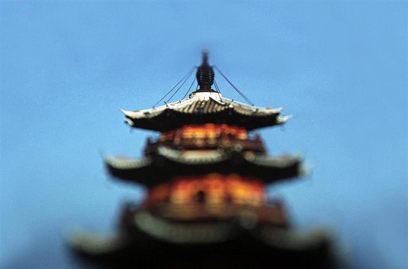 画廊 | 朱锋 找寻记忆中的都市印象,记忆,朱锋,都市印象,镜子,景象,建筑,零度,相机,画册,高楼