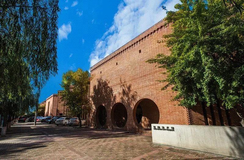 「松」说 | 春暖花开的时候 一起去看展吧,护照,松美术馆,美术馆,红砖美术馆,地址,雕塑,路易丝,二维码,地图,北京市朝阳区