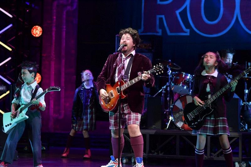 《摇滚学校》上海站剧照,第三轮即将开票!来这所摇滚学校,看这些摇滚小学生实力燃爆现场!,摇滚学校,摇滚,小学生,实力,音乐剧,劳埃德,韦伯,音乐,孩子们,杜威