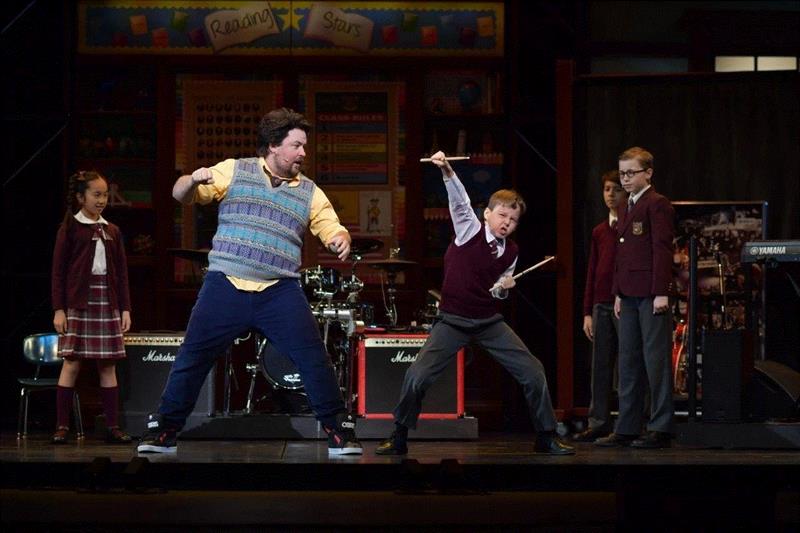 《摇滚学校》上海站剧照,第三轮即将开票!来这所摇滚学校,看这些摇滚小学生实力燃爆现场!,摇滚学校,摇滚,小学生,实力,音乐剧,劳埃德,韦伯,音乐,孩子们,杜威