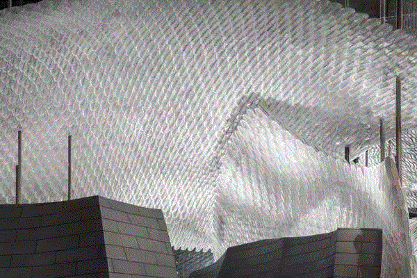 装置丨听玻璃艺术 讲述绝妙动人的梦幻故事,装置,羽毛,材料,琉璃,水晶,建筑,灯光,宇宙,餐厅,Knapp