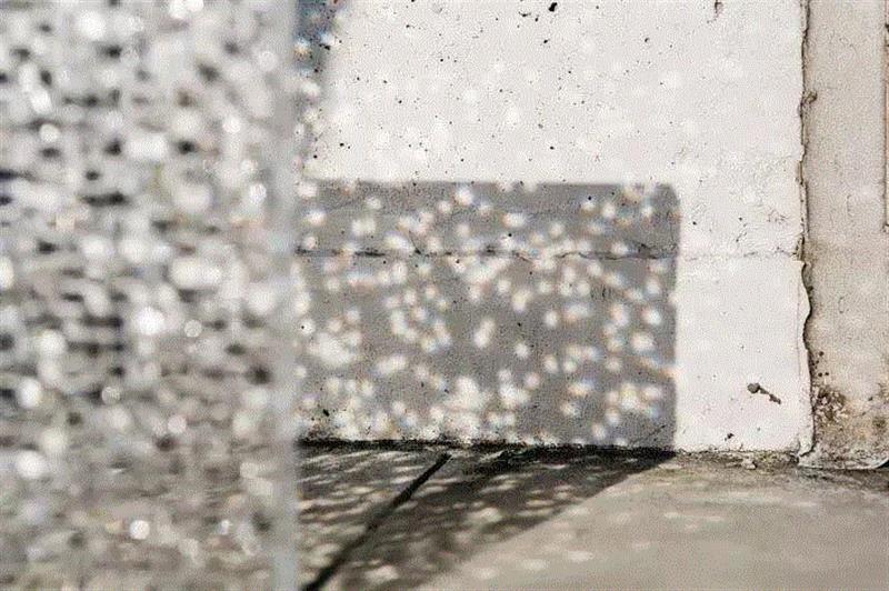 装置丨听玻璃艺术 讲述绝妙动人的梦幻故事,装置,羽毛,材料,琉璃,水晶,建筑,灯光,宇宙,餐厅,Knapp