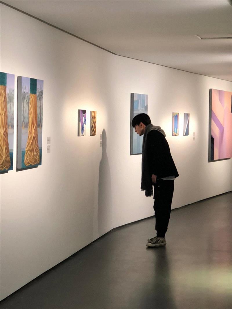 超级课堂丨湖北科技学院学子邂逅东西方艺术,湖北科技学院,东西方,课堂,学子,同学们,周褐褐,合美术馆,美术馆,张晓刚,母体