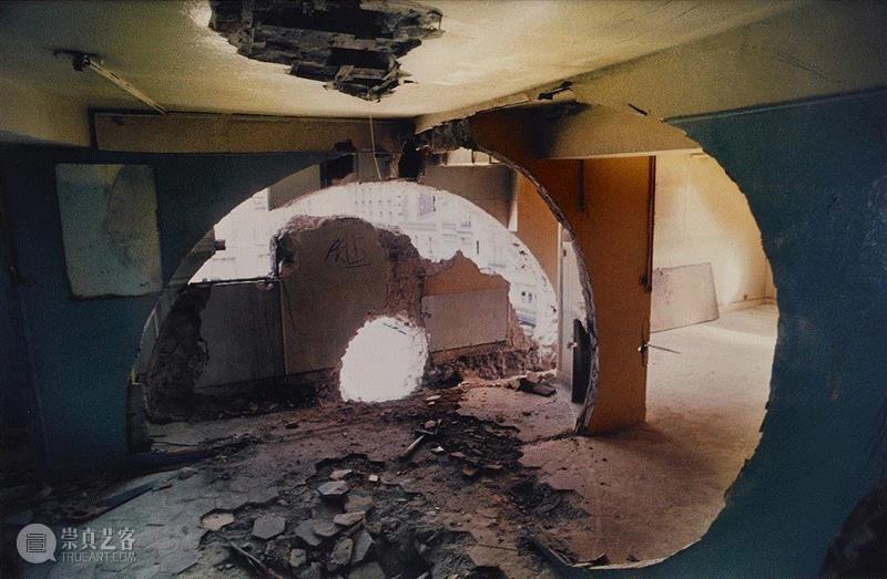 《圆锥交叉》, 1972,塔林库姆艺术博物馆 | 戈登·马塔-克拉克巡回展：无政府主义建筑师,戈登,塔林库姆艺术博物馆,马塔-克拉克,政府,建筑师,克拉克,马塔,建筑,卓纳,媒介