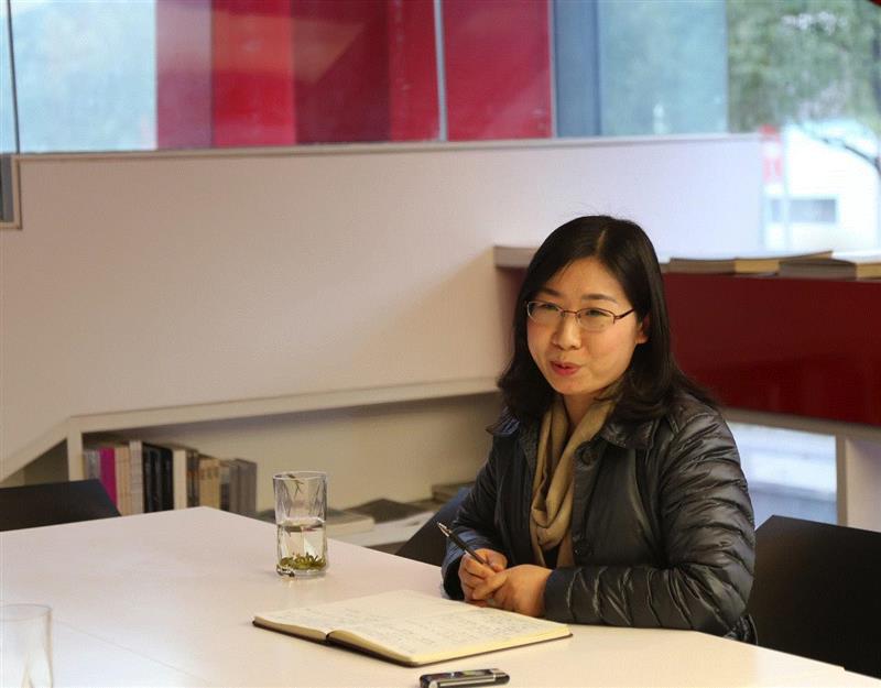 策展助理胡莺女士,@武汉·2020：傅中望个展筹备会议于合美术馆召开,傅中望,合美术馆,筹备会议,湖北美术馆,设计师,文献,鲁虹,冀少峰,书记,李和清