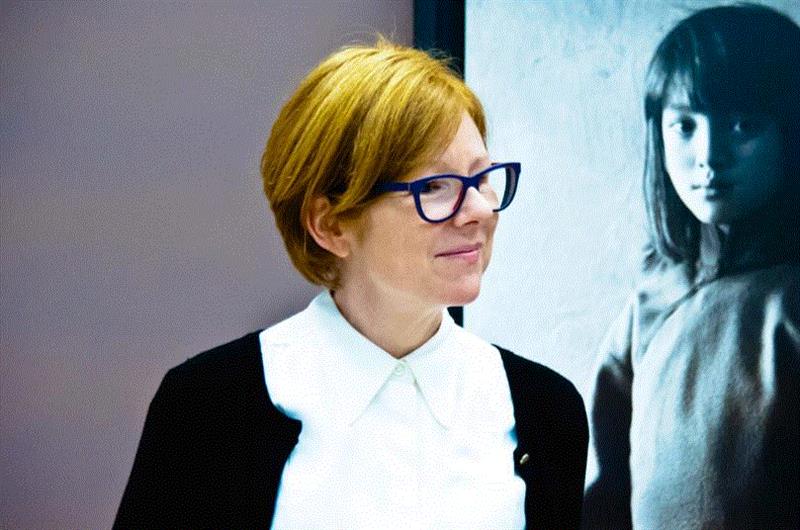 【SC?P | 艺术家对谈】埃文·奥拉夫 X 凯伦·史密斯：舞台上,奥拉夫,埃文,舞台,凯伦·史密斯,SCoP,凯伦,史密斯,荷兰,上海摄影艺术中心,以下