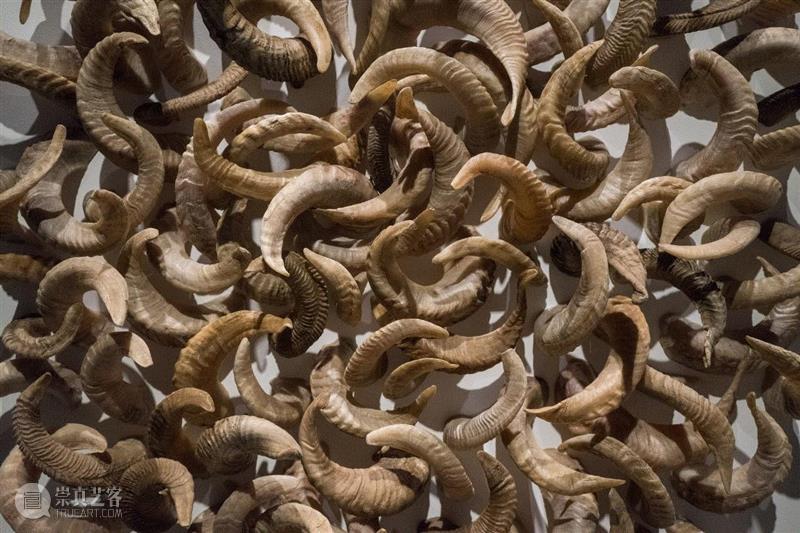 伦敦海沃德美术馆，2019年2月13日—5月6日,“修复也是一种伤害”：卡德·阿提亚(Kader Attia) 伦敦海沃德美术馆个展“The Museum of Emotion”,阿提亚,卡德,伦敦,海沃德美术馆,Attia,香港,首尔,伦敦海沃德美术馆,影像,面具