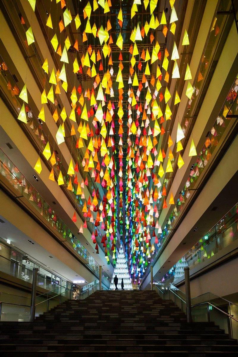 色彩丨用100种颜色做设计，是怎样一种惊艳？,颜色,装置,Emmanuelle,FURLA,花卉,图案,色调,树木,立方体,Moureaux