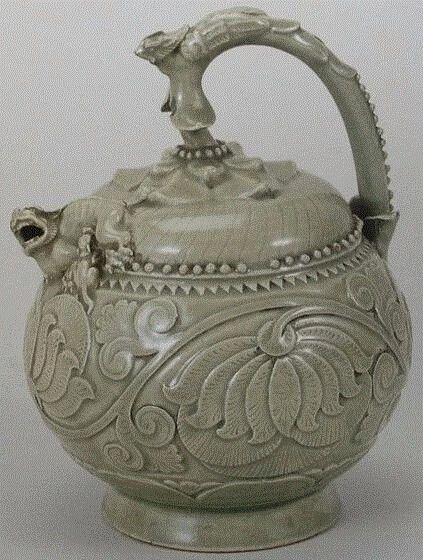 五代耀州窑青釉刻花提梁倒流壶，陕西历史博物馆藏,看牡丹纹识别瓷器年代？你也可以！,牡丹纹,瓷器,牡丹,器物,纹饰,青花,故宫博物院,花瓣,西夏,元代