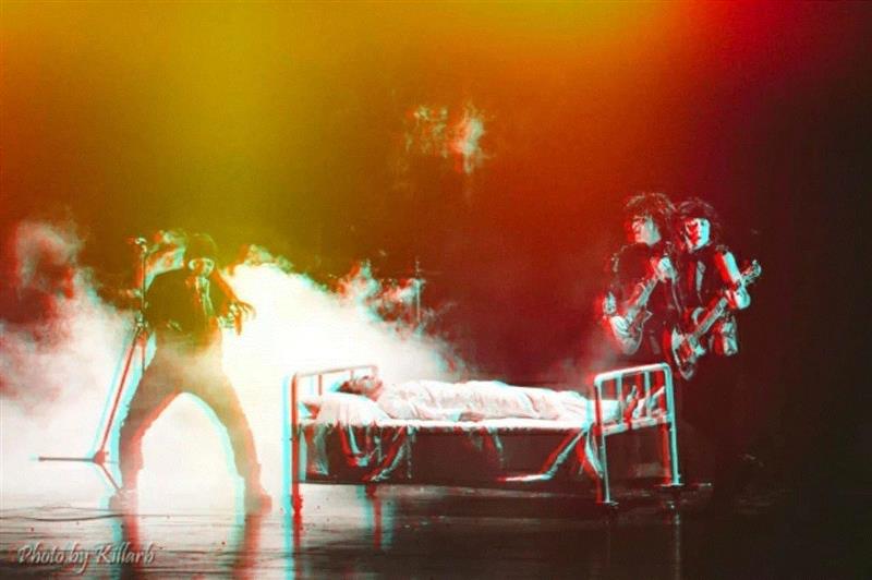 如果你敢在这个时代,用戏剧养活自己。,戏剧,演员,孟京辉,孟京辉戏剧工作室,舞台,话剧,才艺,恋爱的犀牛,电话,形体