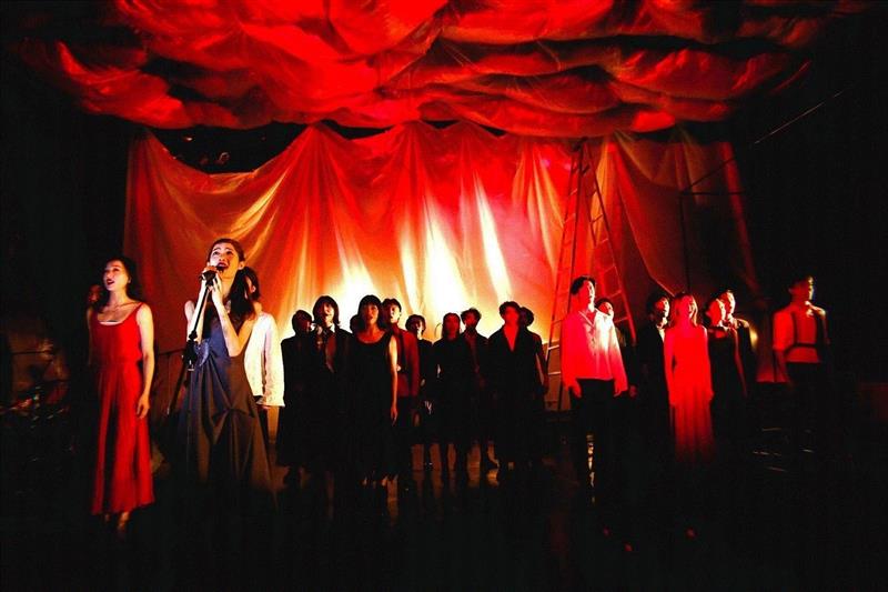 如果你敢在这个时代,用戏剧养活自己。,戏剧,演员,孟京辉,孟京辉戏剧工作室,舞台,话剧,才艺,恋爱的犀牛,电话,形体