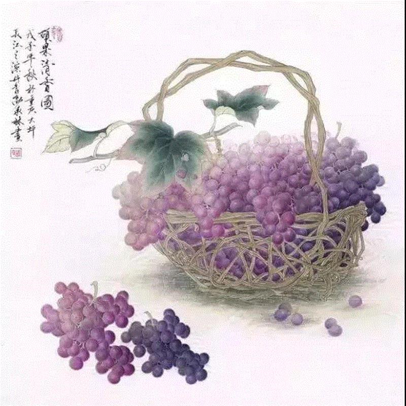 晶莹剔透 ！国画工笔葡萄，看了让人流口水,国画工笔葡萄,上方