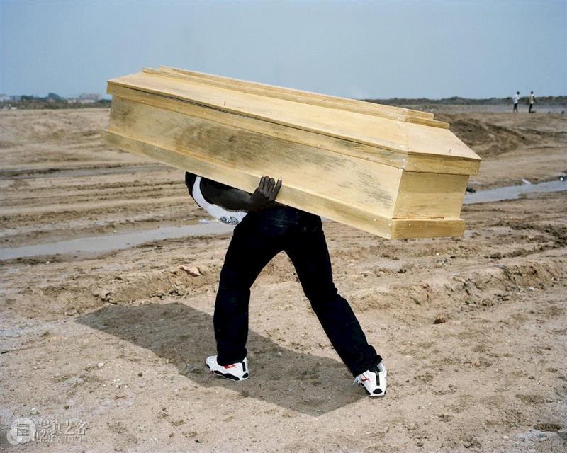 访谈 | 一位害羞的表现者Viviane Sassen的失去与渴望 Ⅱ,女性,模特,时尚,男性,相机,影子,紧张感