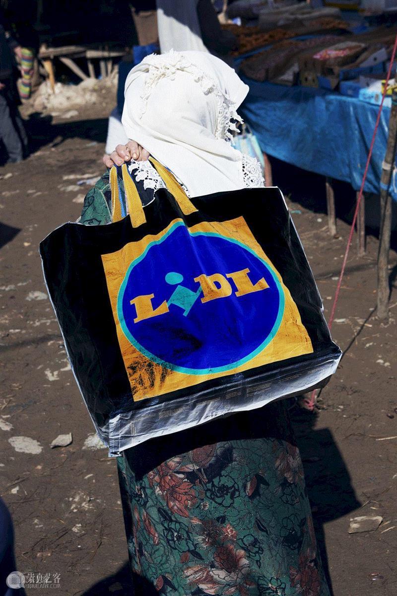 访谈 | 一位害羞的表现者Viviane Sassen的失去与渴望 Ⅱ,女性,模特,时尚,男性,相机,影子,紧张感