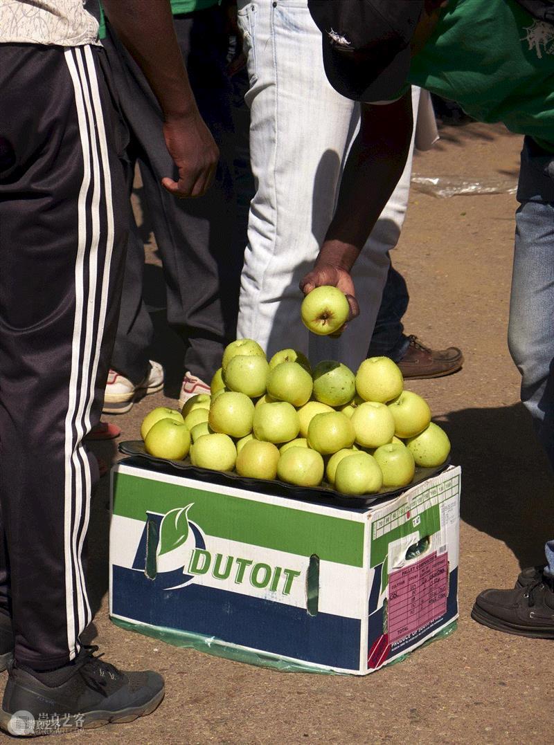 访谈 | 一位害羞的表现者Viviane Sassen的失去与渴望 Ⅱ,女性,模特,时尚,男性,相机,影子,紧张感