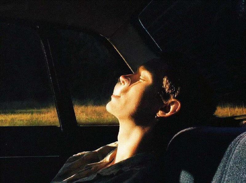 品读 ▎年轻人,你为什么这么“瘫”?,小男孩,苦难,船上,一个人,身上,外部,医生,沉船,甜食,作家