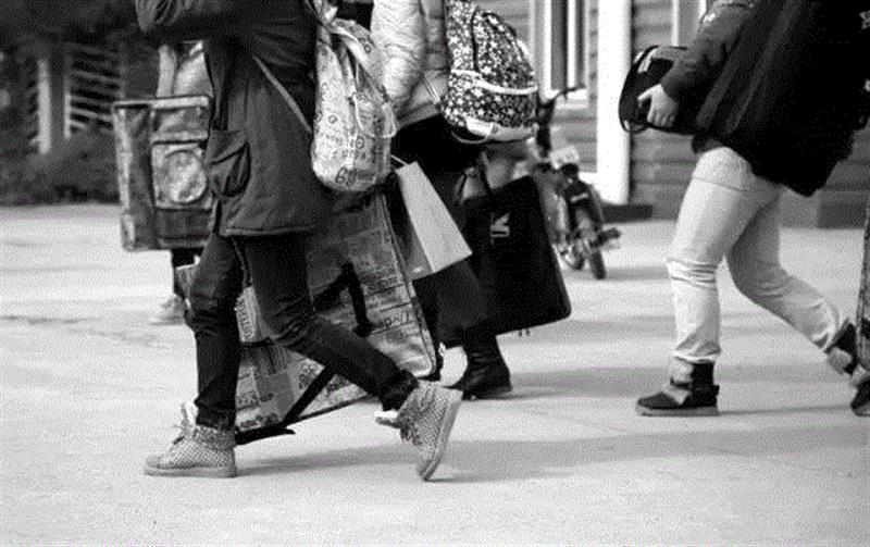 我们美术生真的没有那么有钱好吗？,美术生,眼中,错觉,小志,毛钱,寒冬,日子,很多人,男女,身躯