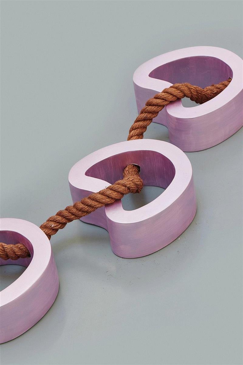 Detail 细节,现场 | 关小个展 @ Bonner Kunstverein,小个展,Detail,玻璃钢,丙烯,农业,纪录片,窗户,麻绳,关小,雕塑