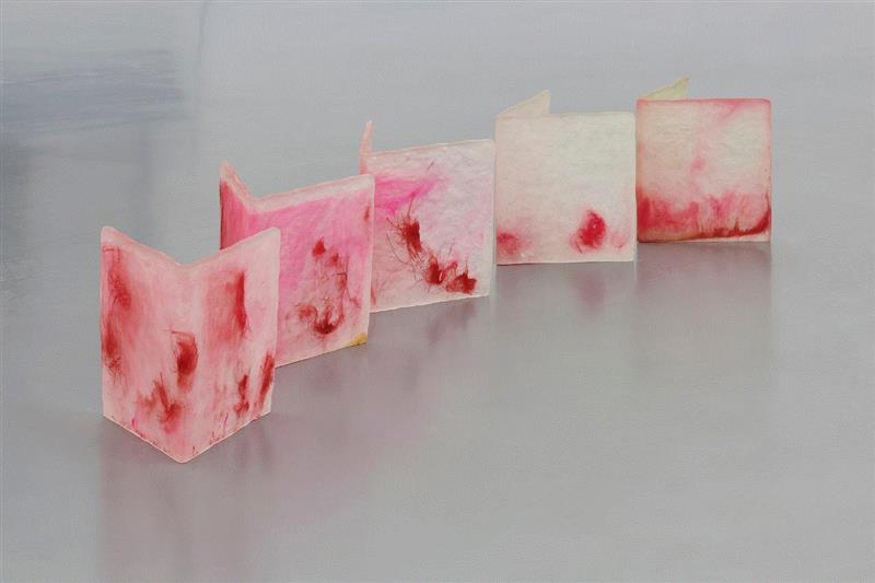 Detail 细节,现场 | 关小个展 @ Bonner Kunstverein,小个展,Detail,玻璃钢,丙烯,农业,纪录片,窗户,麻绳,关小,雕塑