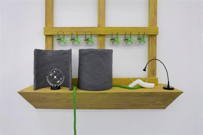 Detail 细节平凡一日 Just a Normal Day，2019,现场 | 关小个展 @ Bonner Kunstverein,小个展,Detail,玻璃钢,丙烯,农业,纪录片,窗户,麻绳,关小,雕塑