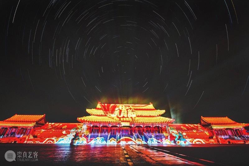 故宫星轨，微博@李召麒,故宫上元灯会爆红，古典和新潮如何保持平衡？,灯会,故宫上元,古典,新潮,紫禁城,故宫,故宫博物院,新媒体,视频,灯笼